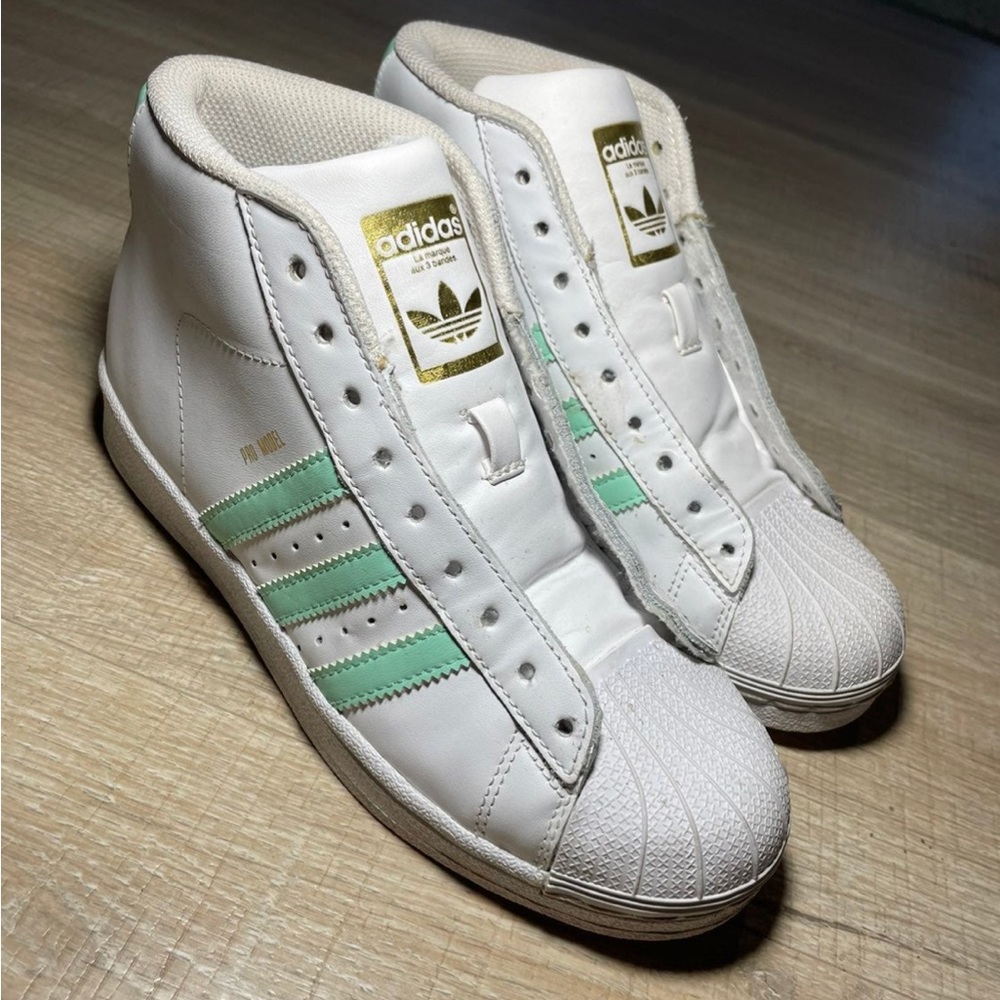 Adidas Youth (8-16) Pro model Shoes*